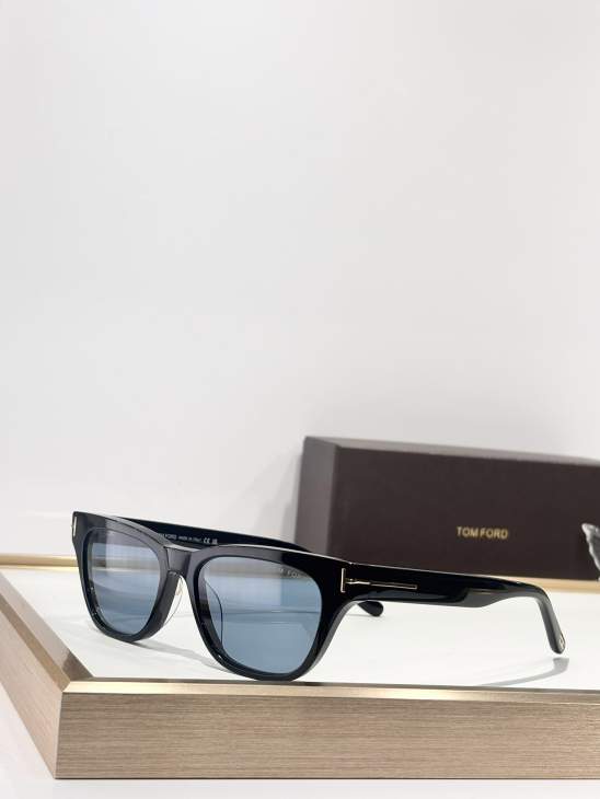 Picture of Tom Ford Sunglasses _SKUfw76704711fw